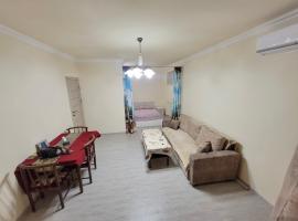 Sunny Apartment close to Erebuni mall，位于埃里温的酒店