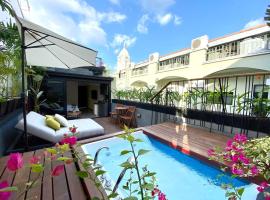 AmazINN Places Casco Viejo private Rooftop and Jacuzzi，位于巴拿马城的海滩短租房