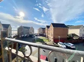 Sea Escape The Tardiis Beachfront location Aberavon beach Sea Views Driveway parking