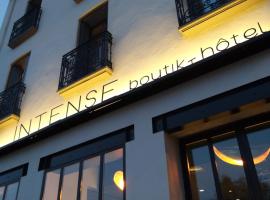 Intense Boutik-Hôtel，位于旺德尔港的酒店
