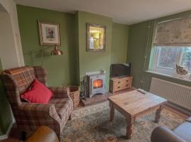 Knodishall - Newly renovated 2 bed holiday home, near Aldeburgh, Leiston and Thorpeness，位于Aldringham的度假屋