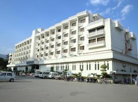 Hotel Hillview Islamabad，位于伊斯兰堡F-7区的酒店
