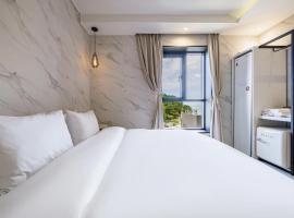 H moment Hotel songjeong，位于釜山Songjeong附近的酒店