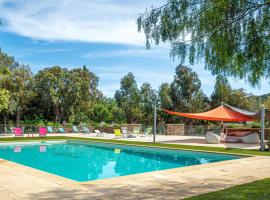 La villa Roméo, piscine et spa，位于圣马克西姆的酒店