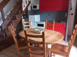 Chalet Lucie LE CHEVAL NOIR，位于瓦尔莫雷尔的酒店