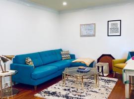 2-Bedroom Suite in the Heart of Downtown，位于Weyburn的公寓