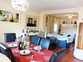 Preciosa y tranquila villa en Valencia con piscina privada