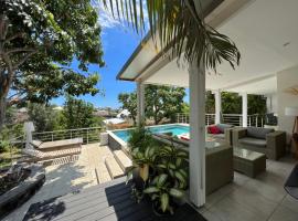 Villa tropicale - Meublé de Tourisme 4 Etoiles，位于圣吉尔莱班的酒店