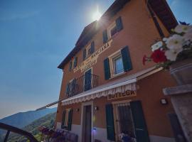 Osteria Manciana con Alloggio MONTE GENEROSO，位于Scudellate的酒店