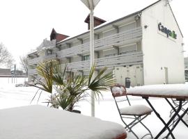 尚贝里钟楼酒店，位于尚贝里的酒店