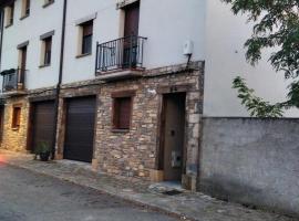 Casa ARVIPIRINEOS，位于Santa Engracia的自助式住宿