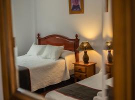 Hotel Las Errizas by Vivere Stays，位于Alcalá del Valle的酒店