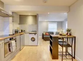 One Bedroom Apartment in Banbury Town Centre 5 Min Walk to Train Station with Fast Wifi and Smart Tv