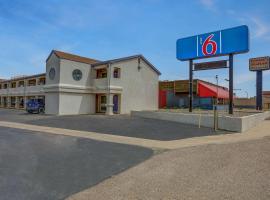 Motel 6-Clovis, NM，位于克洛维斯的酒店