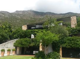 Snooze in Hout Bay Self-Catering，位于豪特湾的旅馆