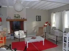 Gîte spacieux rénové en 1850 avec grand jardin, terrasse, jeux pour enfants et équipements modernes ! - FR-1-410-172