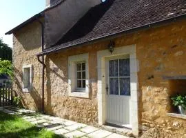 Gîte de Charme au Cœur d'une Petite Cité de Caractère près d'une Rivière et Monuments Historiques - FR-1-410-237
