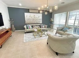 Spacious 5BR House in Hallam near Bunjil Place