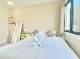ABCYQ Hotel