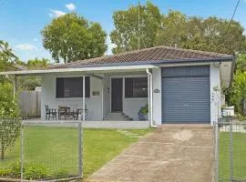 20 Roslin St Moffat Beach QLD