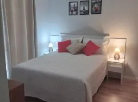 Linda casa com jacuzzi e churrasqueira privada para temporada