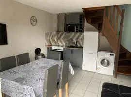 Maison à 50m de la Plage avec Terrasse, 2 Chambres et Parking Privé - Fort-Mahon-Plage - FR-1-482-35