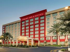 Drury Inn & Suites Orlando near Universal Orlando Resort，位于奥兰多的带泳池的酒店