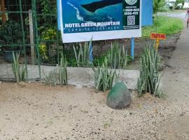 Hotel Green Mountain Cahuita，位于卡维塔的酒店