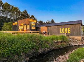 Shepherd & Sprout Boutique Tiny House - Cradle Country，位于Wilmot的露营地