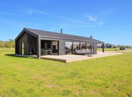 Cozy Home In Samsø With Sauna，位于Nordby的带按摩浴缸的酒店