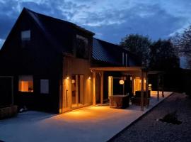 Stunning Home In S&ouml;lvesborg With Wifi，位于瑟尔沃斯堡的豪华酒店