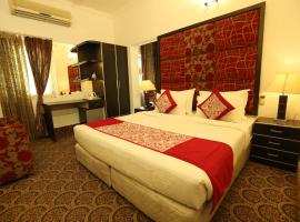 Hotel Capitol Hills - Greater Kailash Delhi，位于新德里Greater Kailash 1的酒店