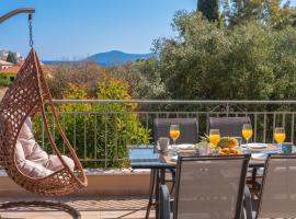 Family Villa Citrine Kefalonia - near Agia Efimia，位于阿依亚埃夫菲亚的酒店