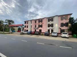 Nipah River View Bajet Hotel，位于瓜拉丁加奴的酒店