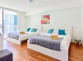 Ocean and City Views Lux Miami Brickell Sleeps 5