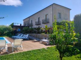 Alimunera，位于CastellʼUmberto的酒店
