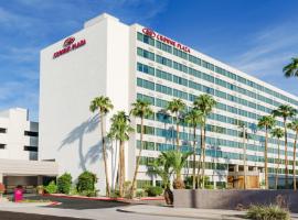 Crowne Plaza Phoenix Airport - PHX, an IHG Hotel，位于凤凰城驼峰东的酒店