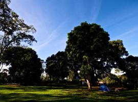 Lumiar Pousada e Camping，位于Santo Antônio的酒店