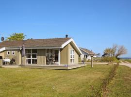 Amazing Home In Sams With House Sea View，位于Onsbjerg的乡村别墅