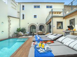Owl Booking Villa Alvarez - Luxury Retreat，位于波连斯萨的豪华酒店
