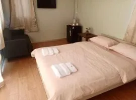 Homey Hut Ayutthaya