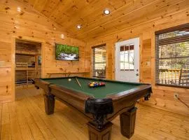 Mountain Haven with 2 HotTubs, Thtr &Game Rm, Summer Special,1mi to the Parkway! - Ideal for Family Reunions or Group Getaways! Home away from home