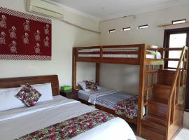 Rosella Cottage - Homestay - Kitchen Yogyakarta，位于日惹的酒店