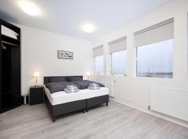 KEF Guesthouse by Keflavík airport，位于凯夫拉维克的酒店