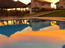 CASA TOTALMENTE EQUIPADA AMPLA E CONFORTAVEL em CONDOMINIO - CHÃ GRANDE-PE