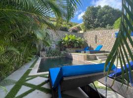 Luxurious 1 bedroom Apt with pool in Simpson Bay，位于Koolbaai的酒店