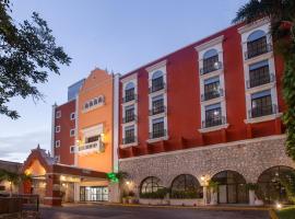 梅里达假日酒店，位于梅里达Paseo de Montejo的酒店