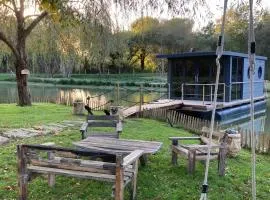 Ecolodge Charles Ashton Hébergement insolite sur l'eau