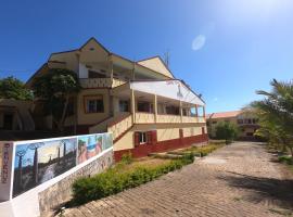 Centre Lucien Botovasoa，位于迭戈苏瓦雷斯的住宿加早餐旅馆