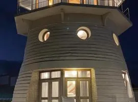 Romantic Beach House Vipingo